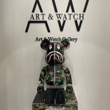 Load image into Gallery viewer, BE@RBRICK BAPE CLEAR ABC CAMO SHARK (GREEN) 1000％, 2020
